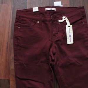 burgundy skinny jeans
